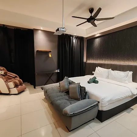 Luxury Couple Suites L Free Netflix L Massage Chair L Bathtub L Wifi 200Mbps L Town Area Bali Residence Malacca Exterior photo