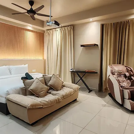 Luxury Couple Suites L Free Netflix L Massage Chair L Bathtub L Wifi 200Mbps L Town Area Bali Residence Malacca Exterior photo